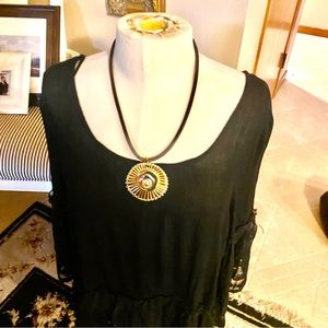 Delightful statement piece necklace set!